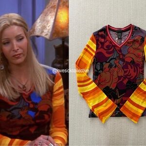 ASO Phoebe Buffay in Friends Vintage Custo Barcelona Sumo Long sleeve Top